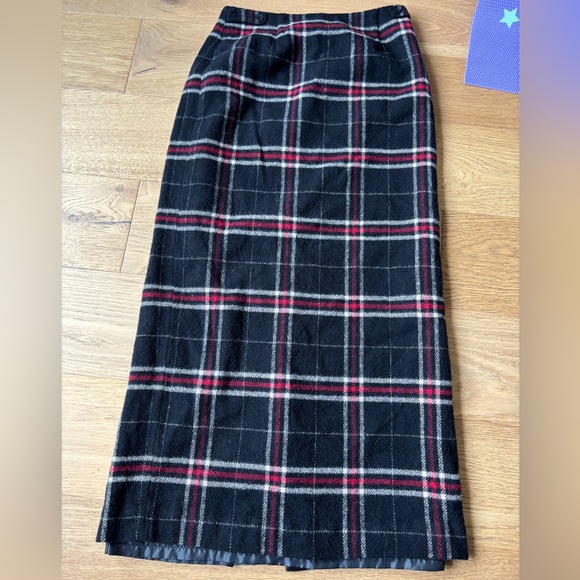 Talbots Dresses & Skirts - VTG 90’s Talbots wools blend plaid maxi/midi skirt womens 4
